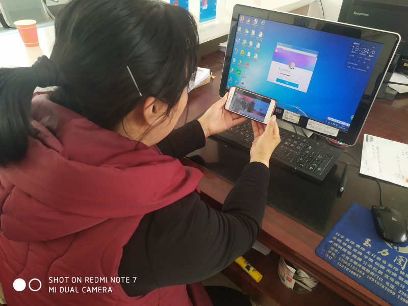 38412f15ce616cce_meitu_1.jpg
