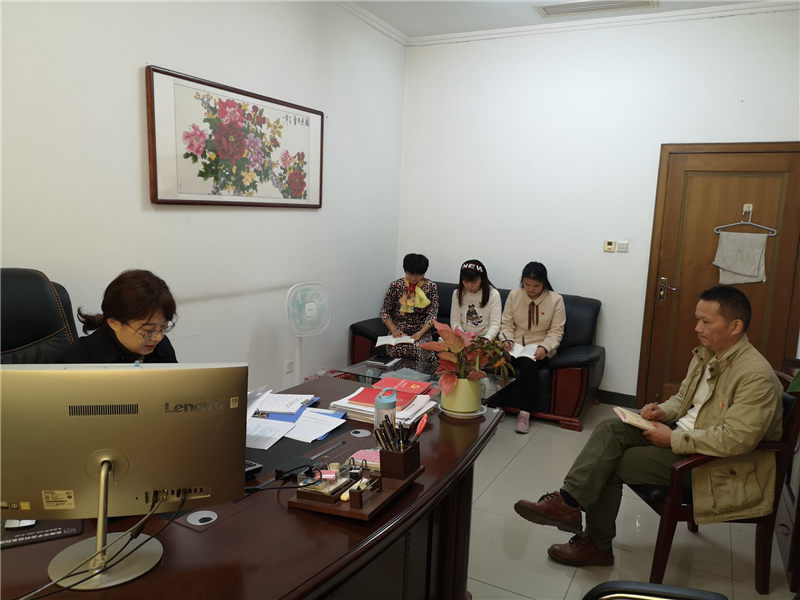 形势政策报告会.jpg