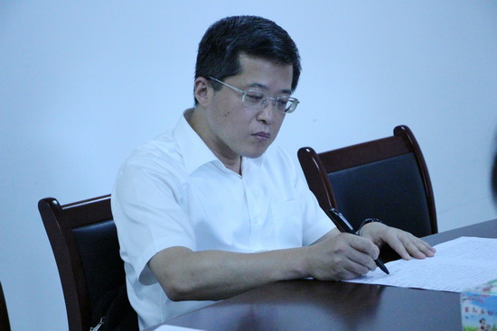 霍山县委书记项跃文到县妇联调研指导工作